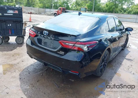 2022 Toyota Camry Xse Hybrid z USA, uszkodzony, nr VIN 4T1K31AK0NU595563